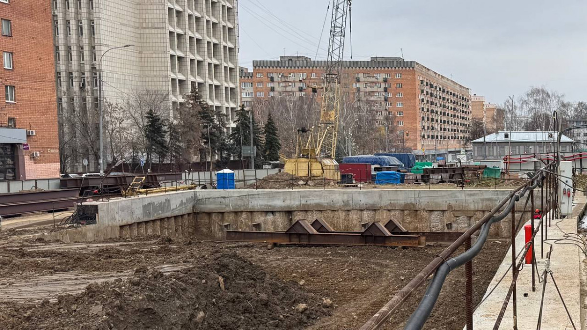 Электрогазосварщик погиб из-за обрушения смонтированных металлических конструкций