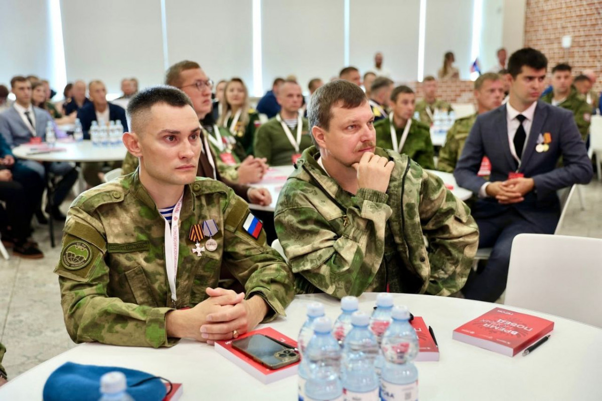 Роман Зыков: «Наша задача сделать так, чтобы будущее России было в надежных руках»