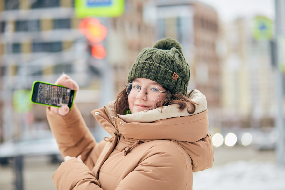Подросткам стали вручать сим-карту вместе с первым паспортом