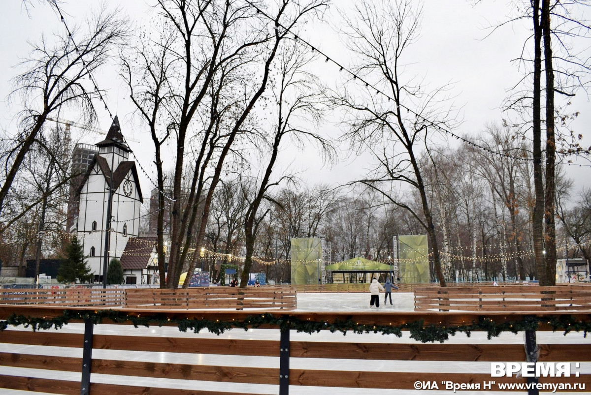 Почти 35 тысяч нижегородцев посетили ледовые катки в городских парках в праздники