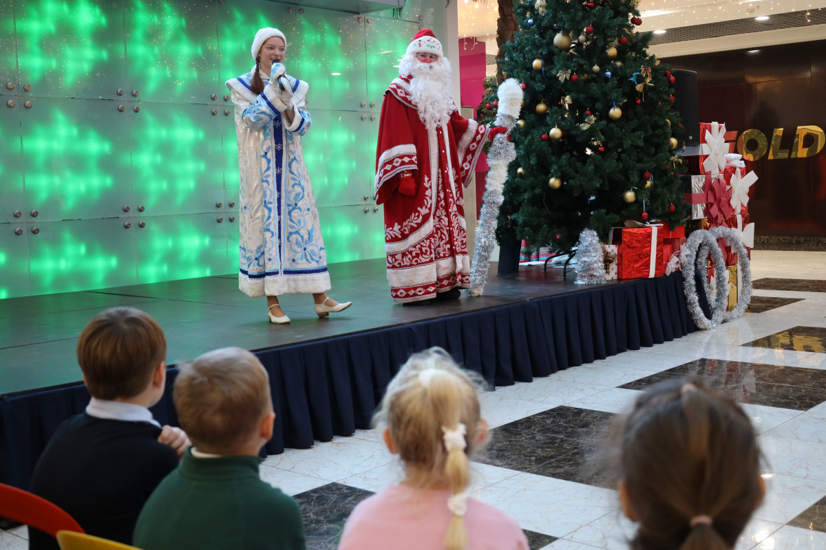 Более 100 детей из Нижегородского района стали героями новогодней сказки
