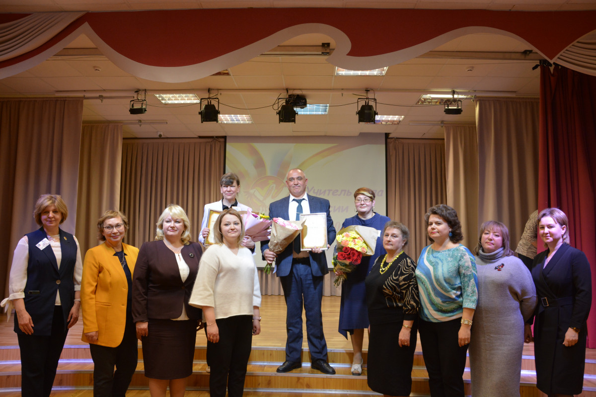 Учитель школы № 63 представит Автозаводский район на городском этапе конкурса «Учитель года России»
