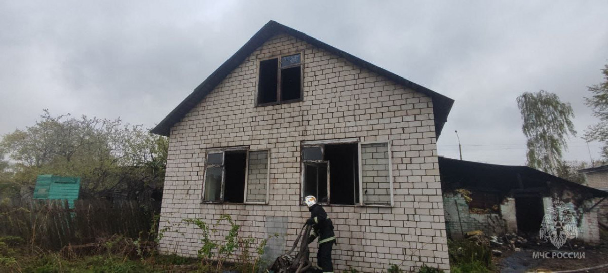 Пожар случился в частном доме на Бору из-за электрооборудования