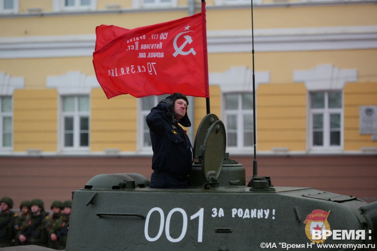 Онлайн-трансляция парада Победы в Нижнем Новгороде